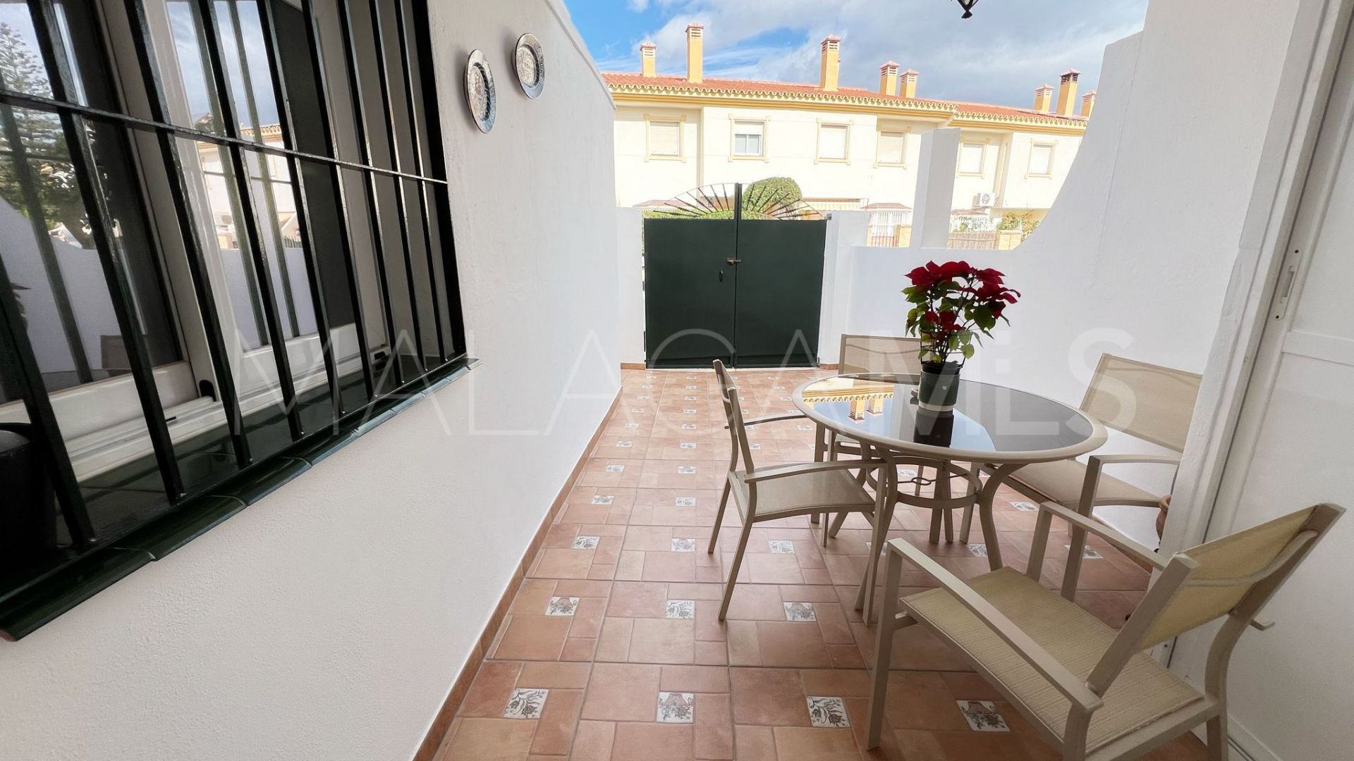 Adosado with 4 bedrooms for sale in Torremolinos