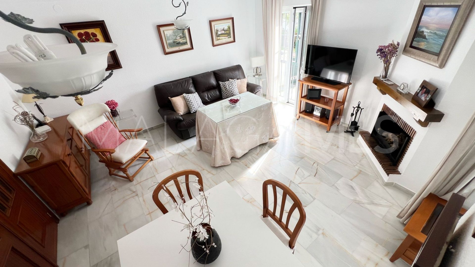 Adosado with 4 bedrooms for sale in Torremolinos