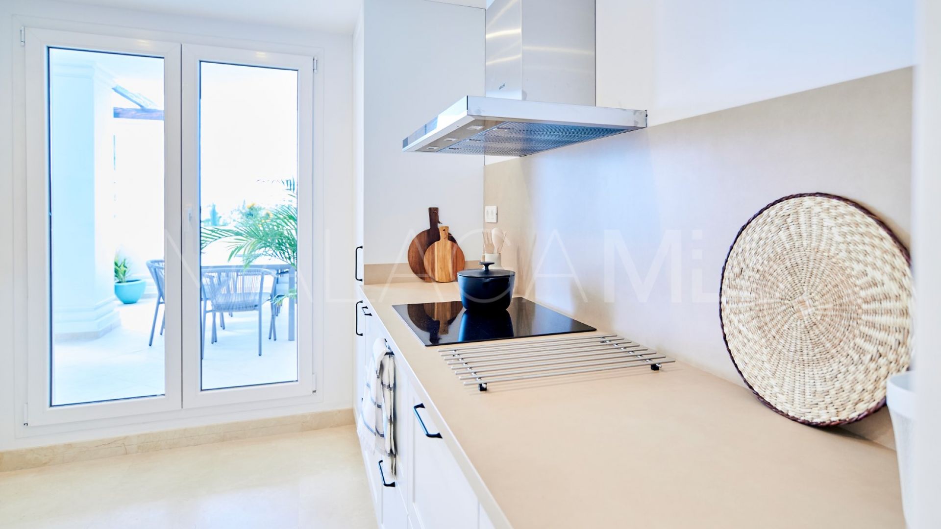 3 bedrooms apartment for sale in Nueva Andalucia