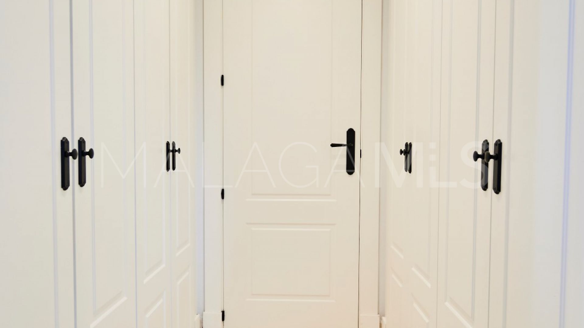 3 bedrooms apartment for sale in Nueva Andalucia