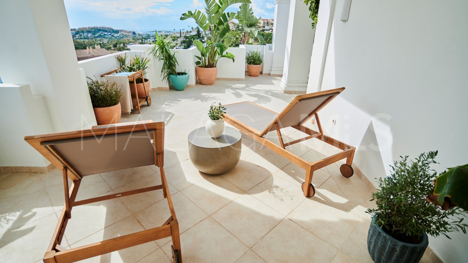 3 bedrooms apartment for sale in Nueva Andalucia