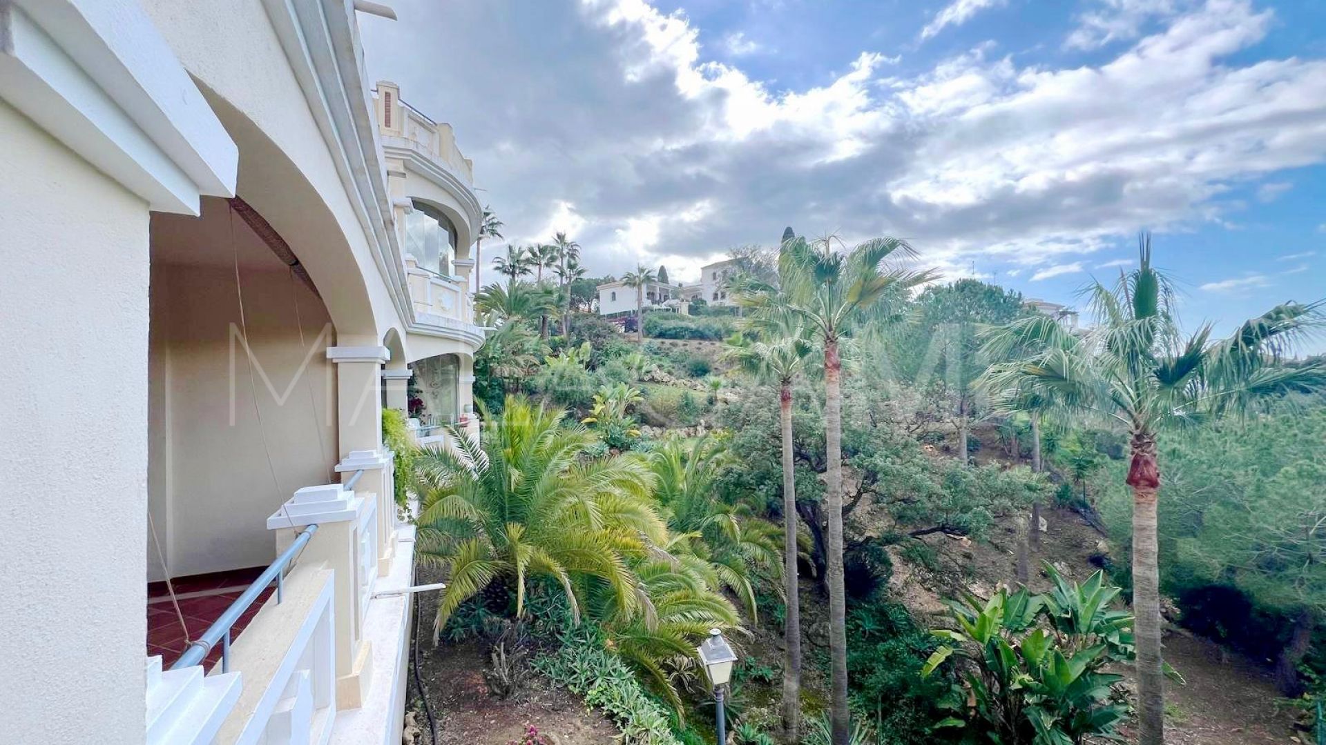 Buy apartamento in Elviria de 2 bedrooms