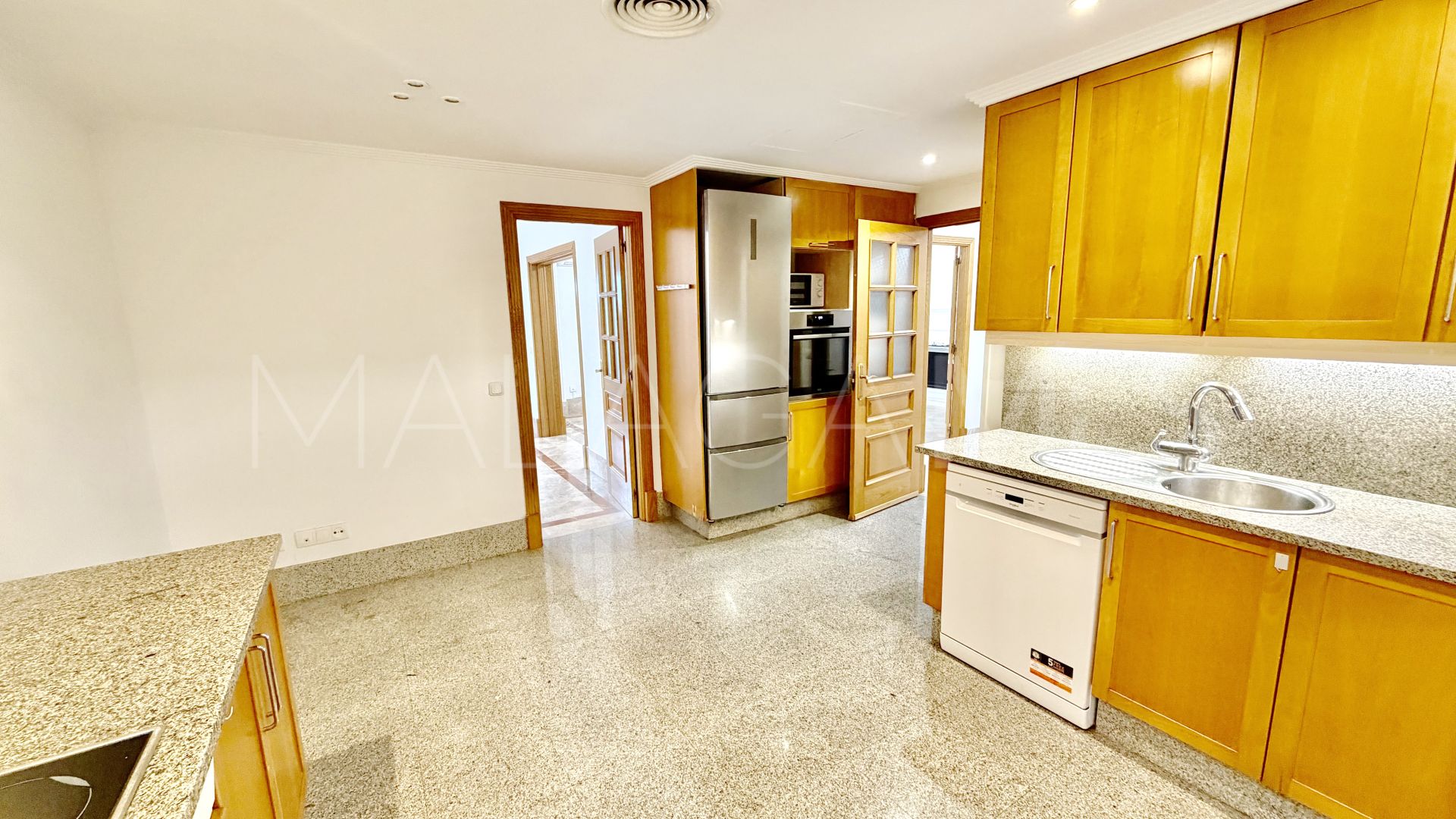 Parhus for sale in Santa Clara