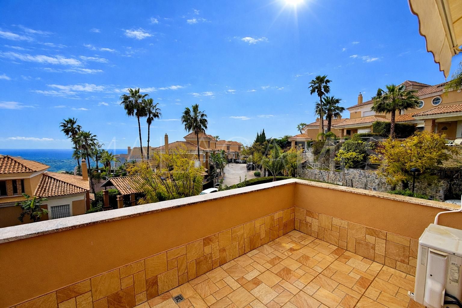 Parhus for sale in Santa Clara