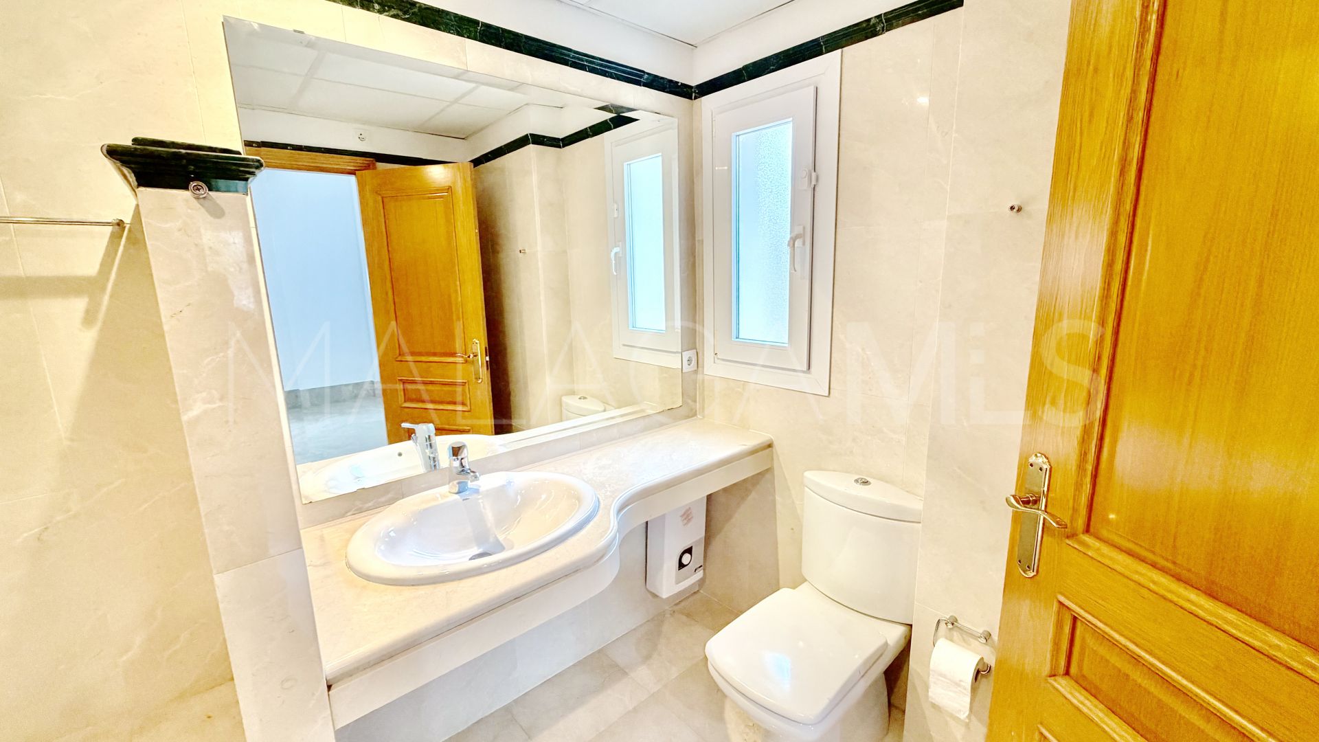 Parhus for sale in Santa Clara