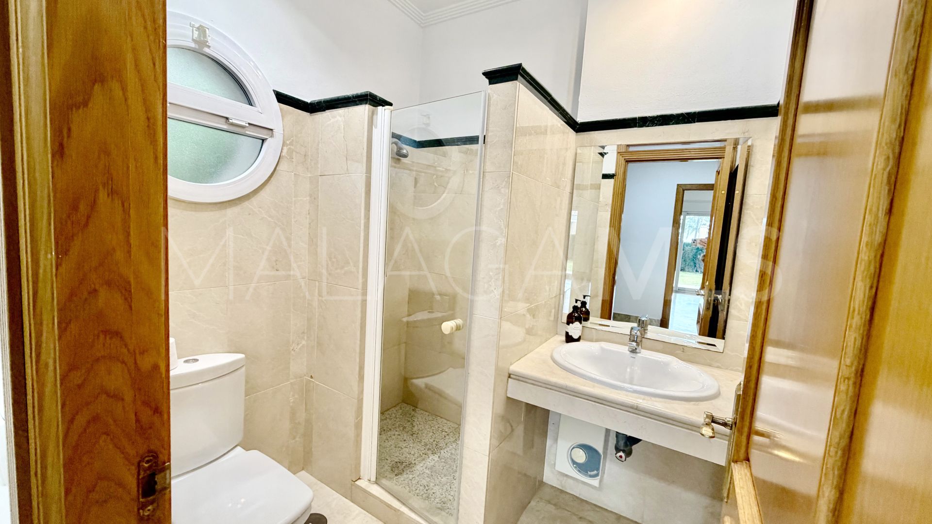 Parhus for sale in Santa Clara