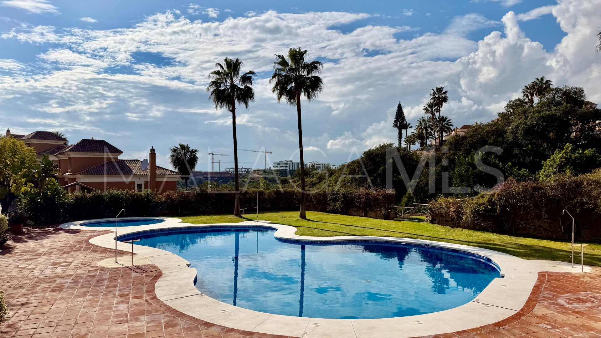 Parhus for sale in Santa Clara