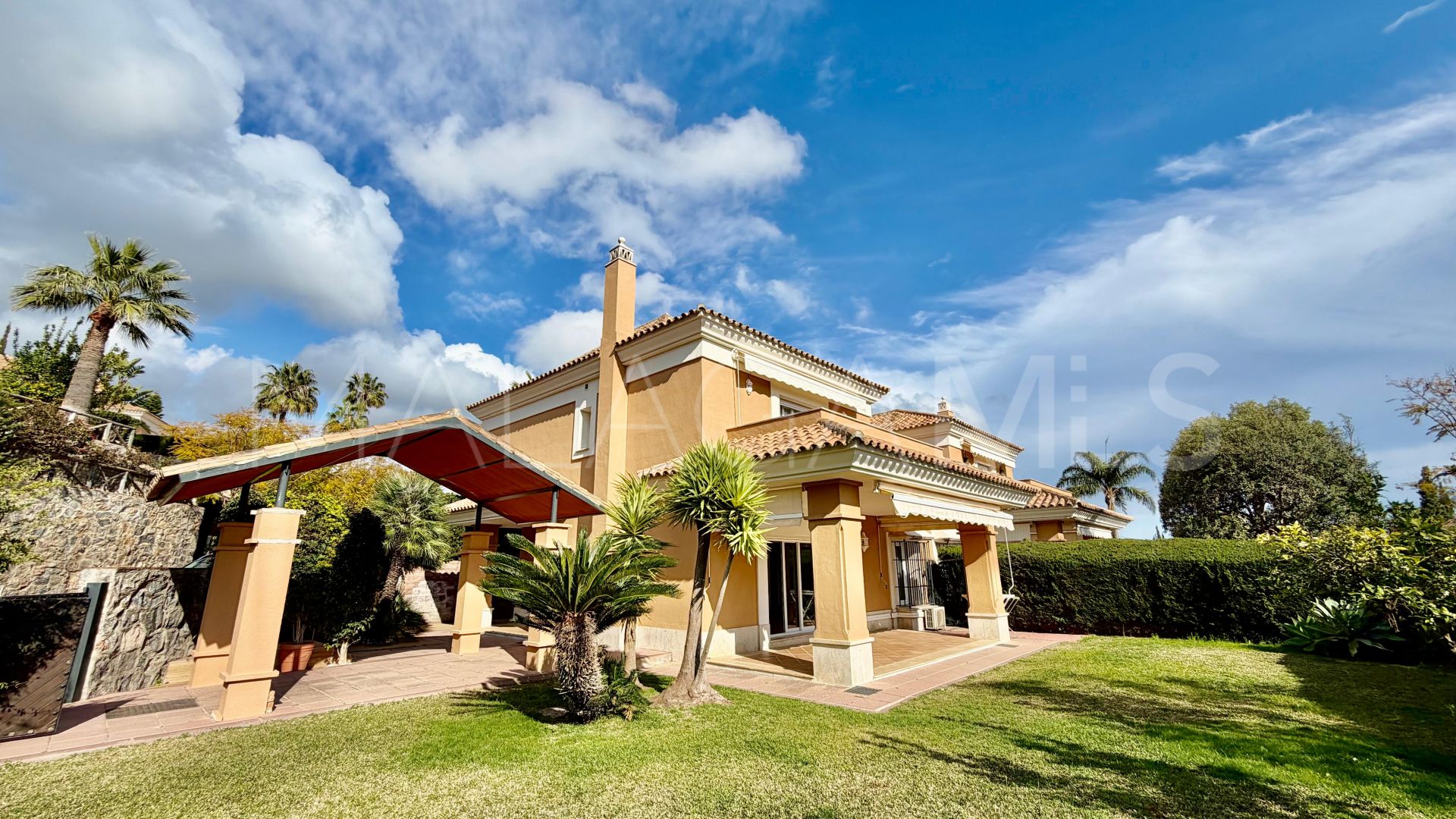 Parhus for sale in Santa Clara