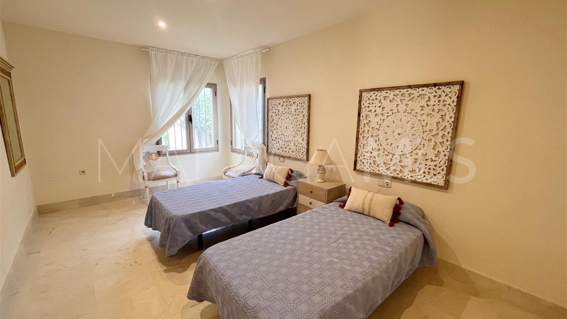 Villa with 4 bedrooms for sale in Las Chapas
