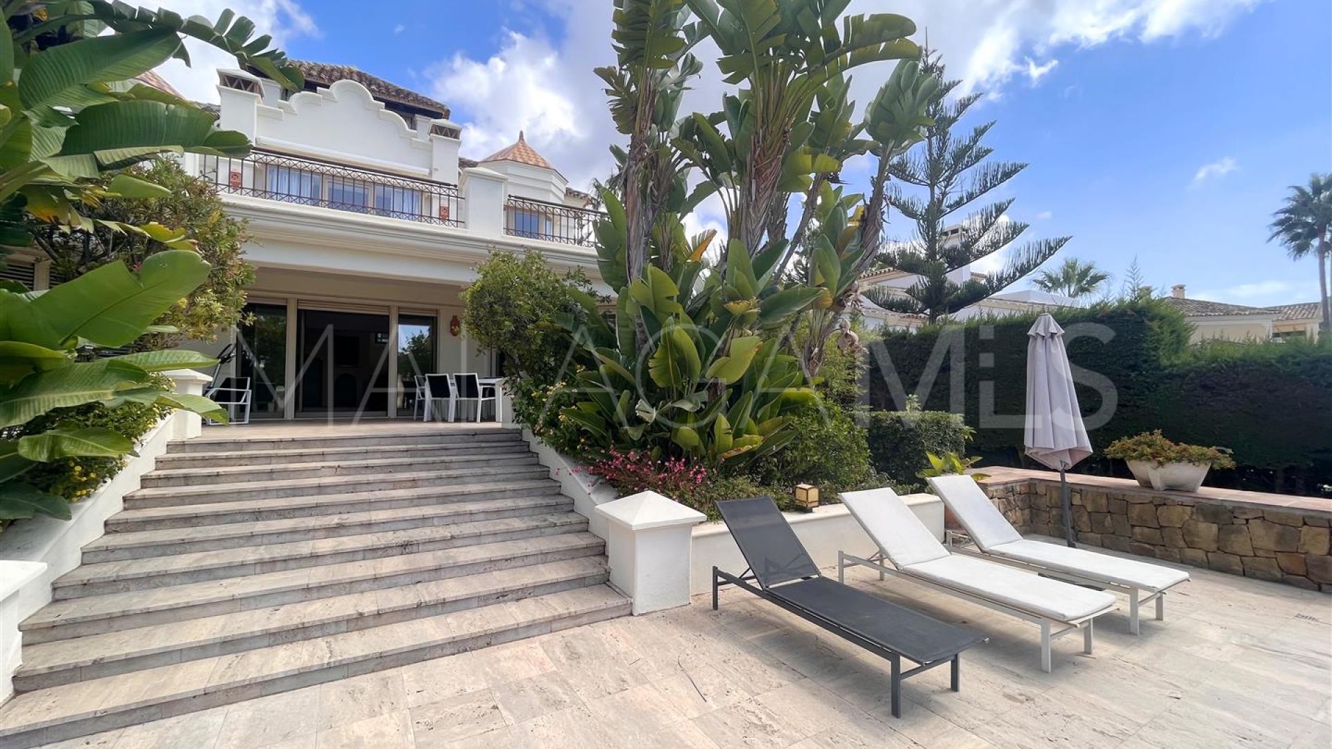 Villa with 4 bedrooms for sale in Las Chapas