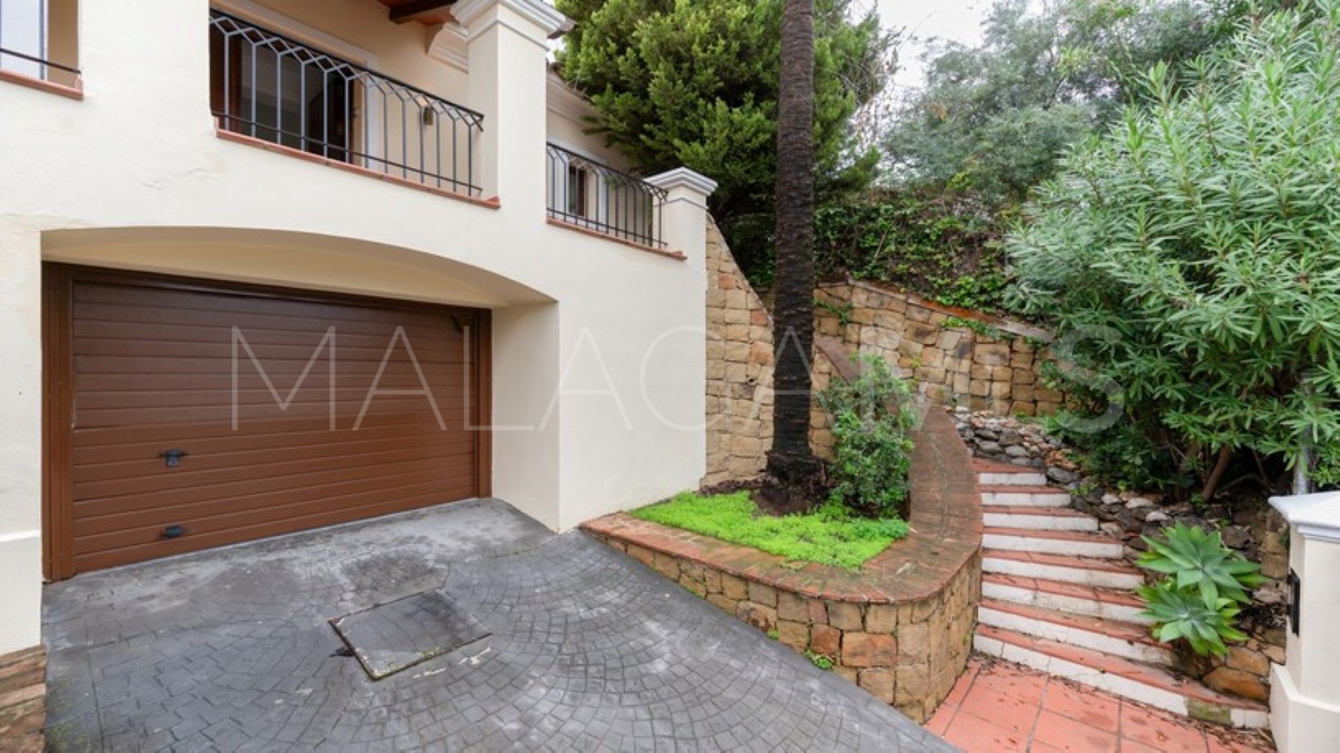 4 bedrooms villa in Nueva Andalucia for sale