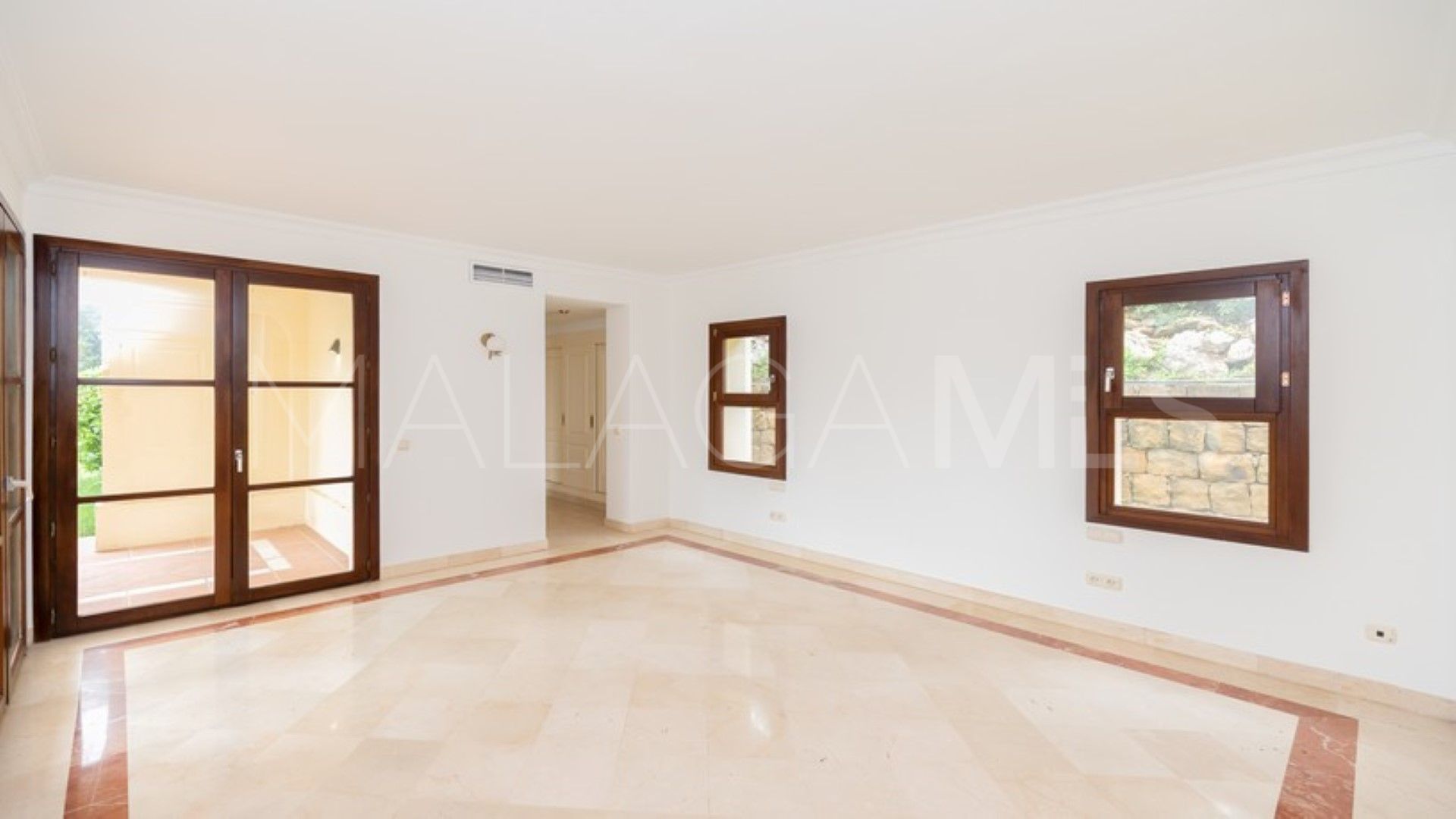 4 bedrooms villa in Nueva Andalucia for sale