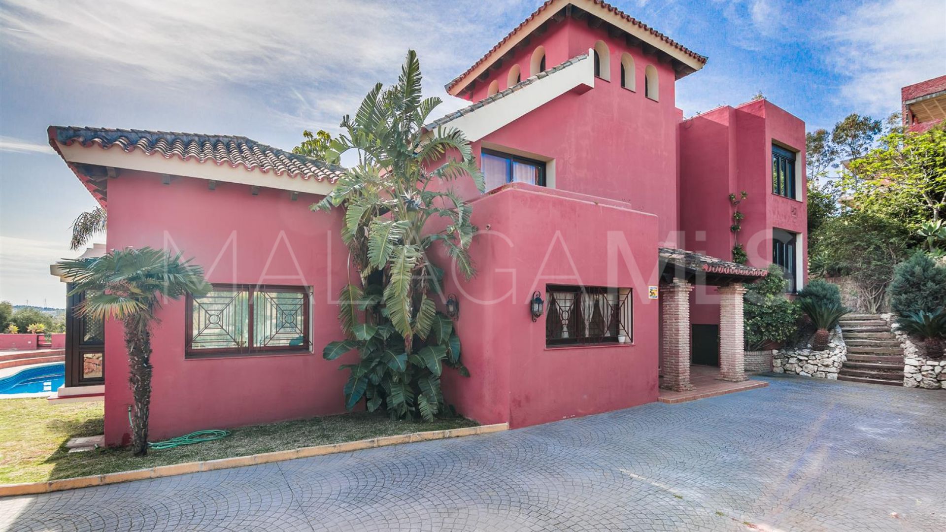 Villa for sale in Hacienda las Chapas