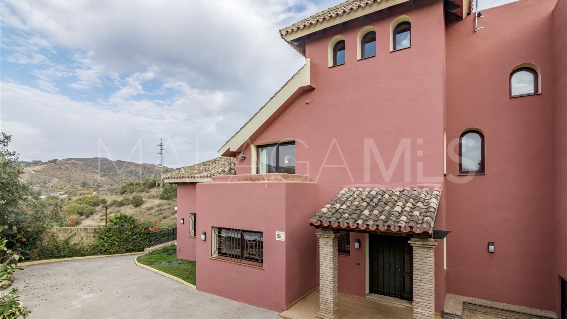 Villa for sale in Hacienda las Chapas