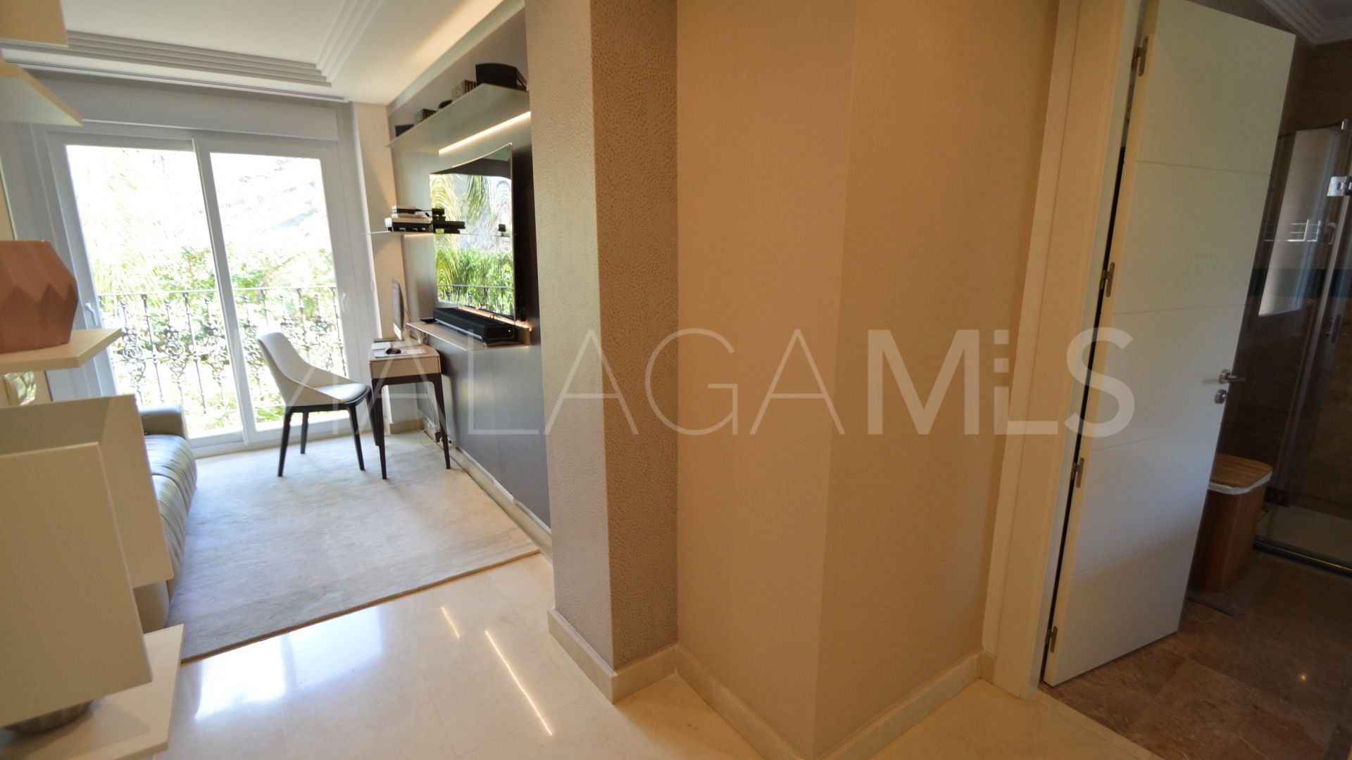 Apartamento for sale in Vista Real with 3 bedrooms