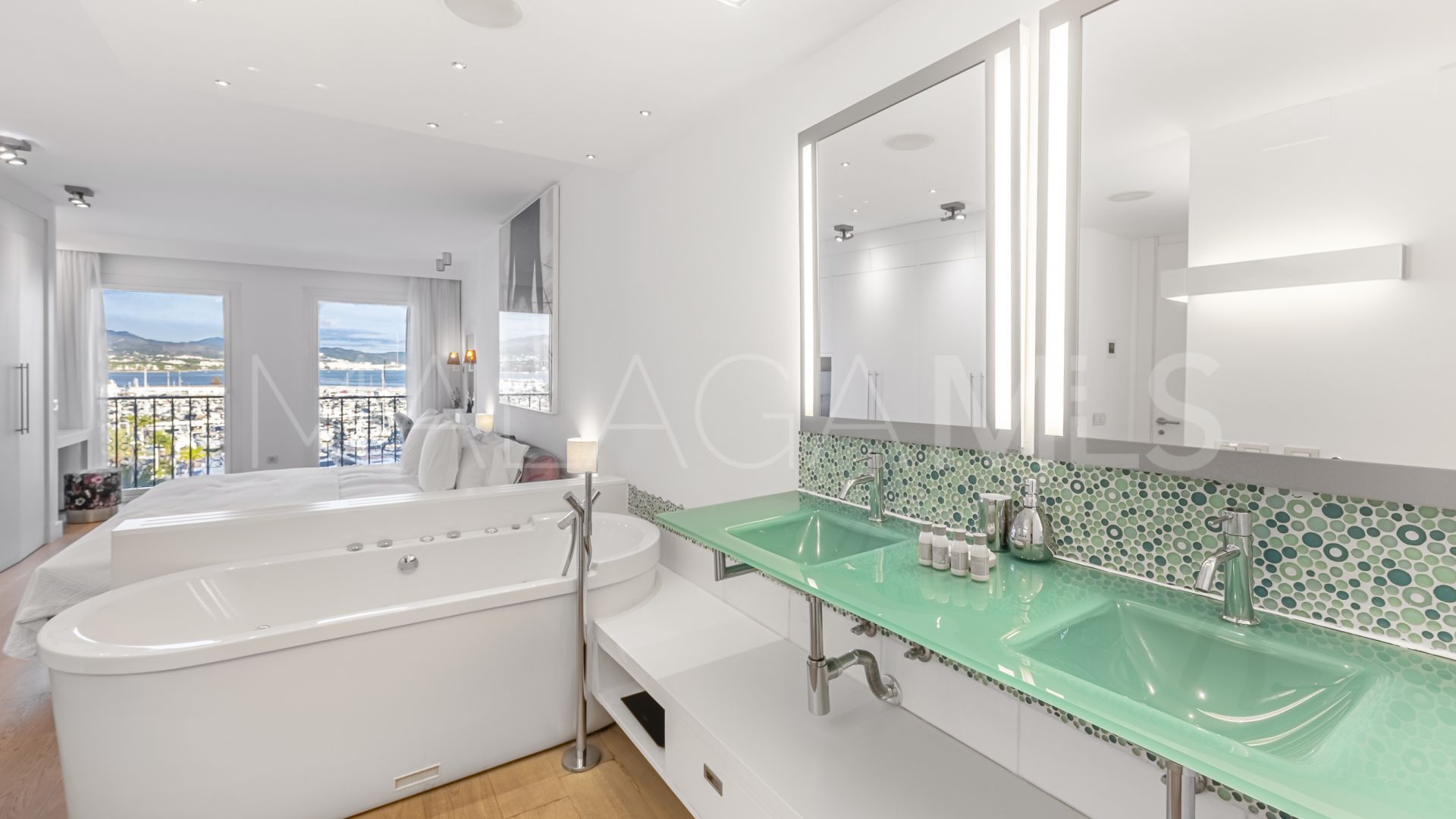 Appartement terrasse for sale in Benabola