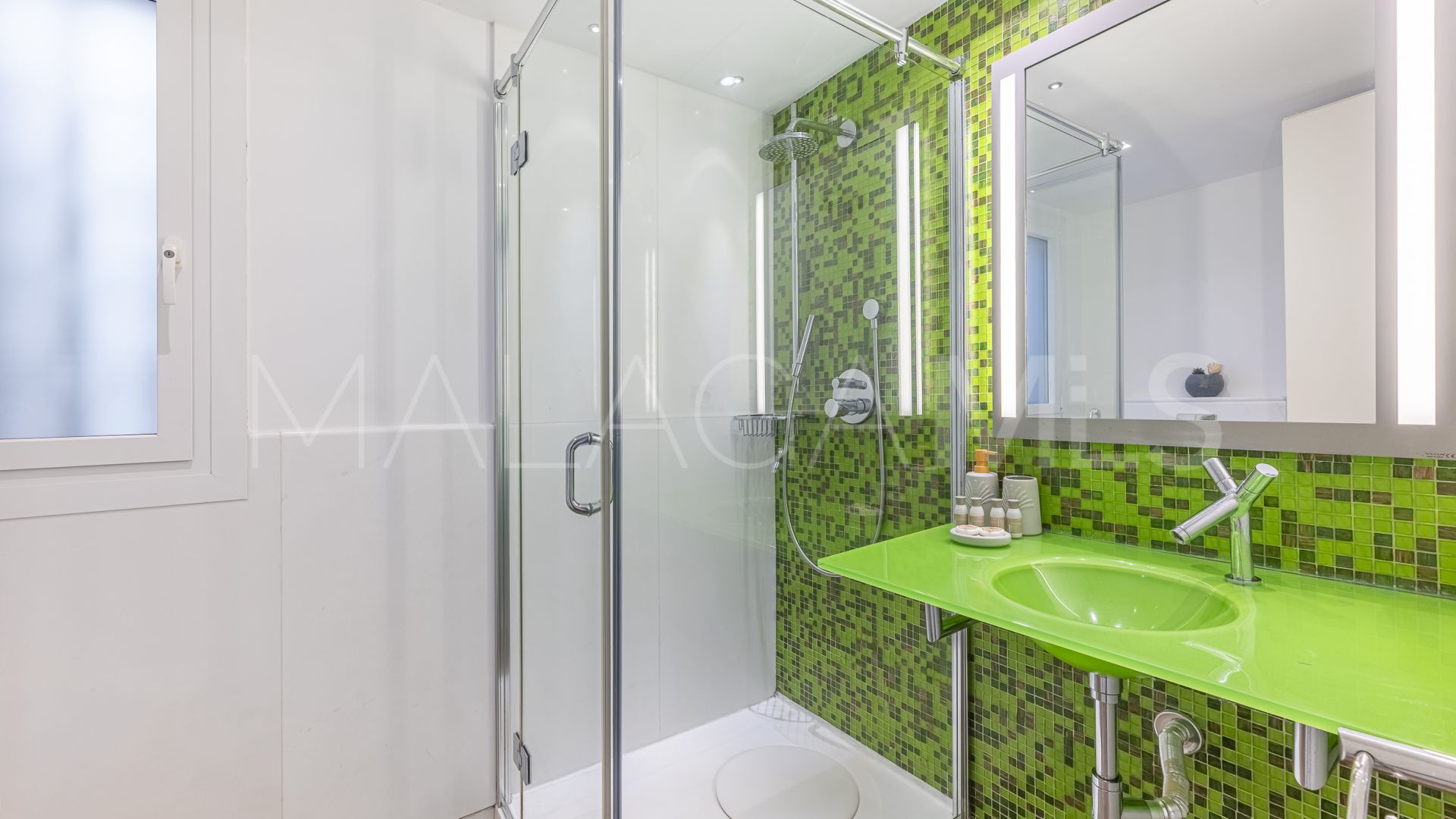 Appartement terrasse for sale in Benabola