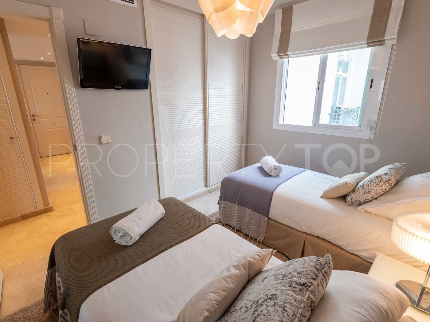 Apartamento en venta de 2 dormitorios en Terrazas de Banus