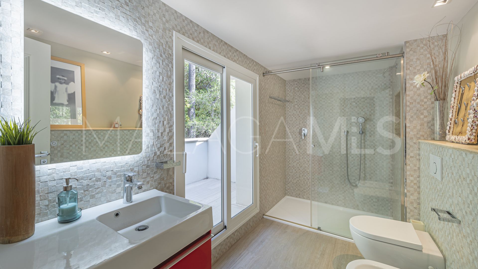 5 bedrooms villa in Marbella Hill Club for sale