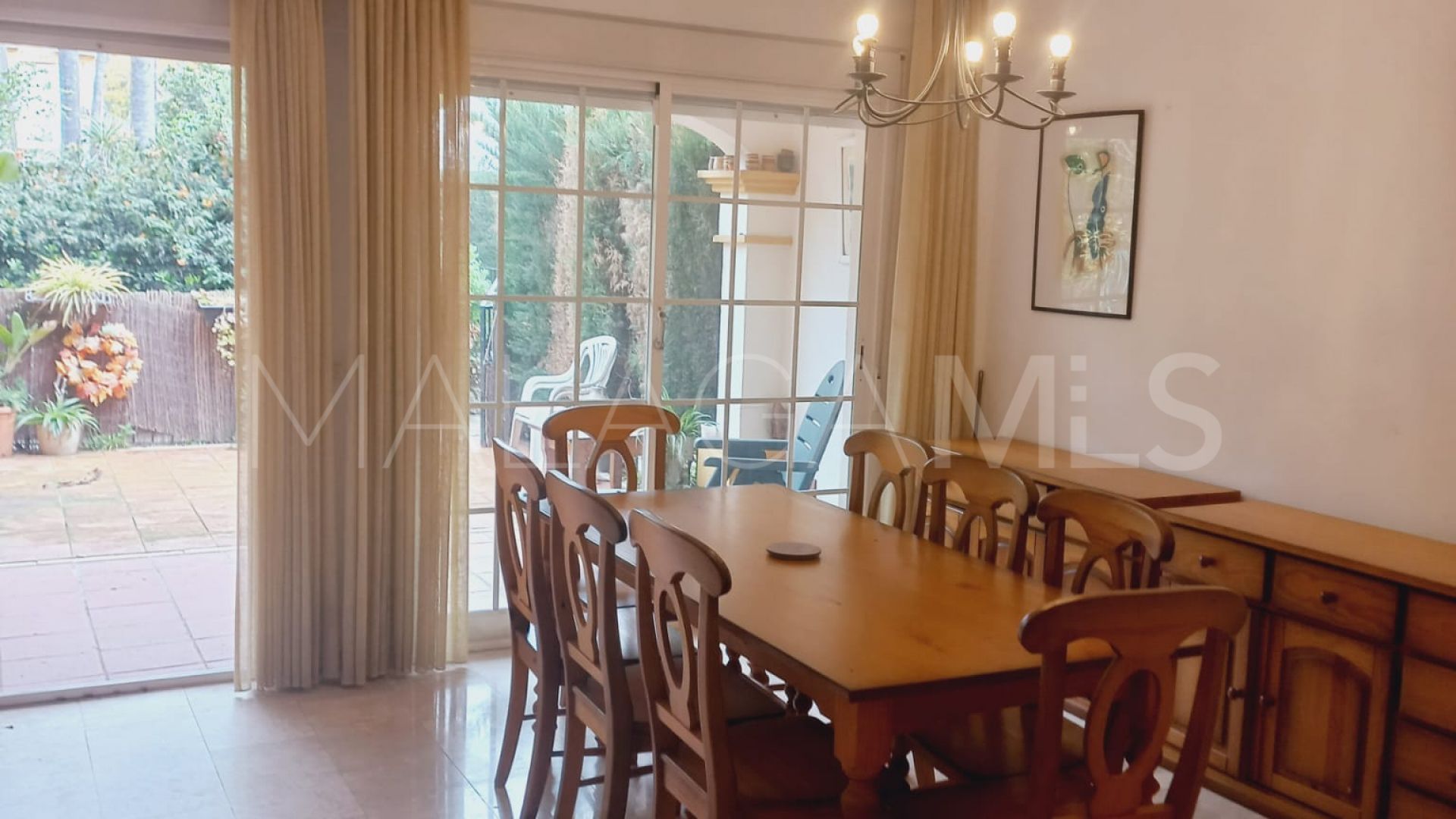 For sale town house with 4 bedrooms in Azalea Beach