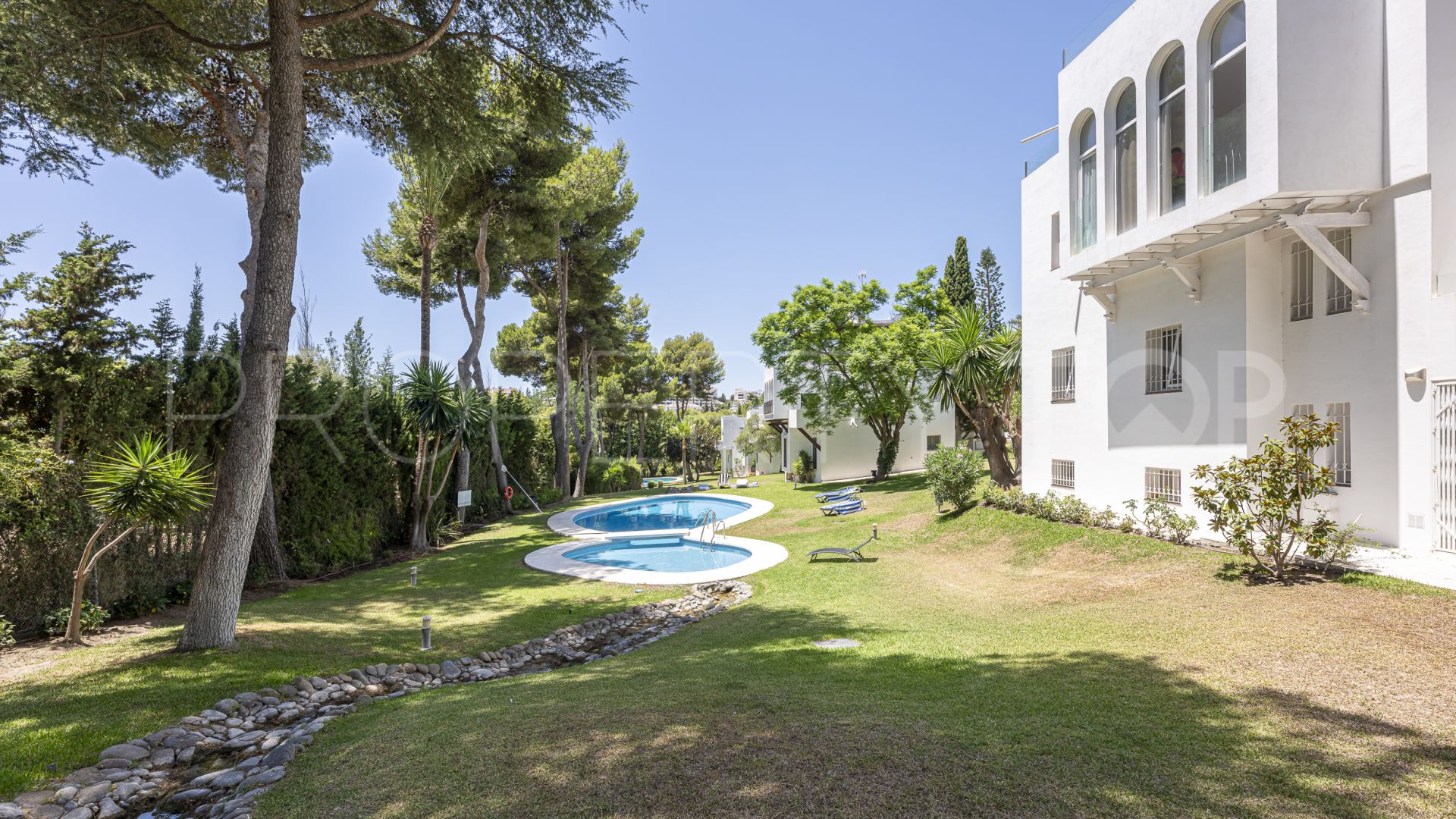 Buy Atalaya de Rio Verde villa with 5 bedrooms