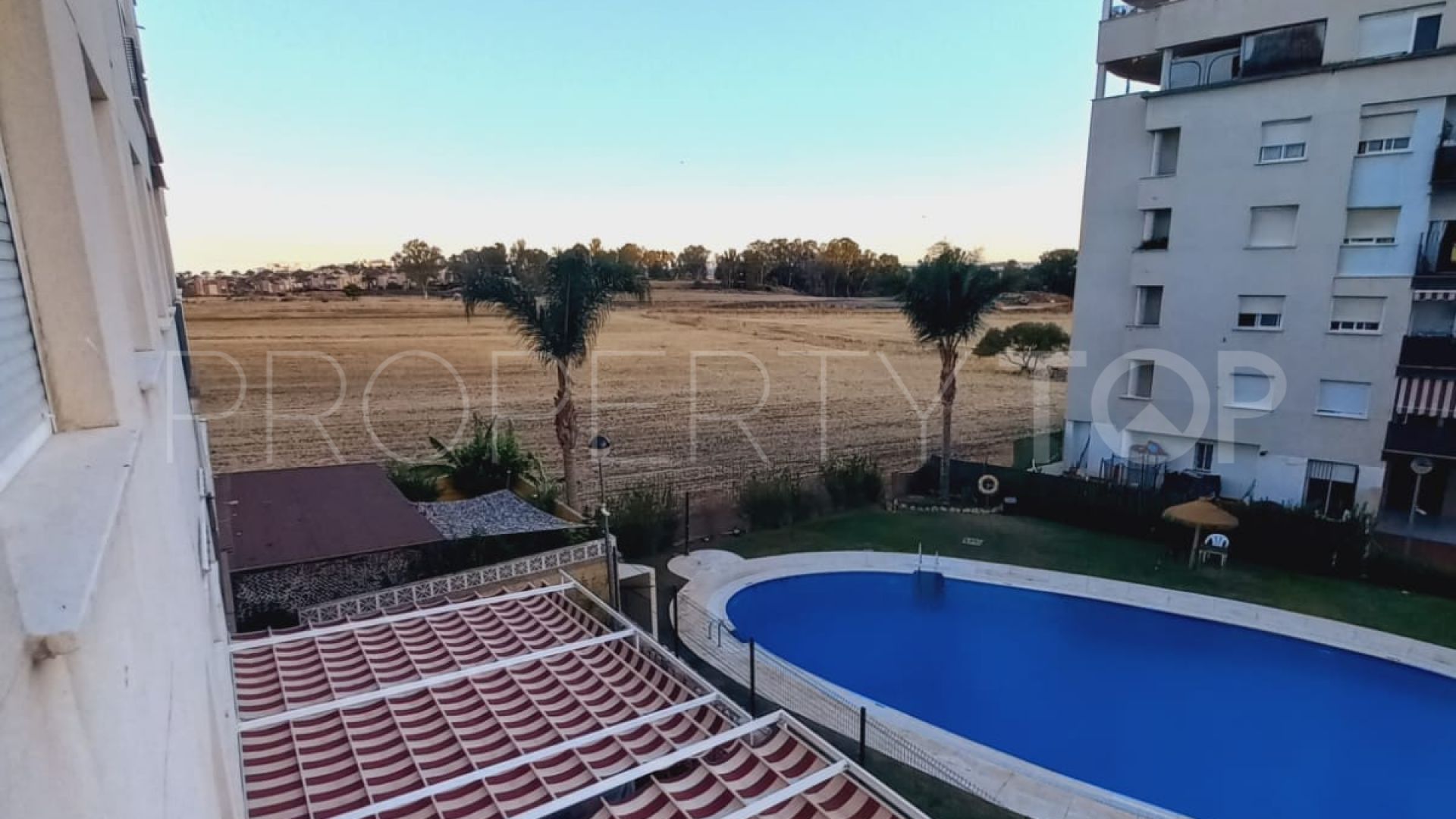 For sale apartment in La Campana with 3 bedrooms