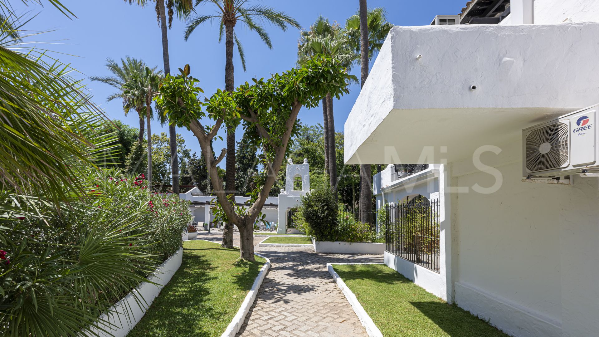 Tvåvåningslägenhet for sale in Marbella - Puerto Banus