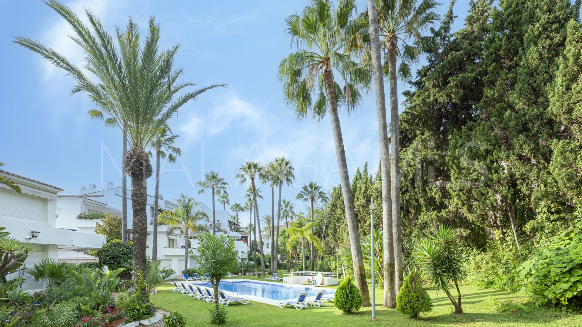 Tvåvåningslägenhet for sale in Marbella - Puerto Banus