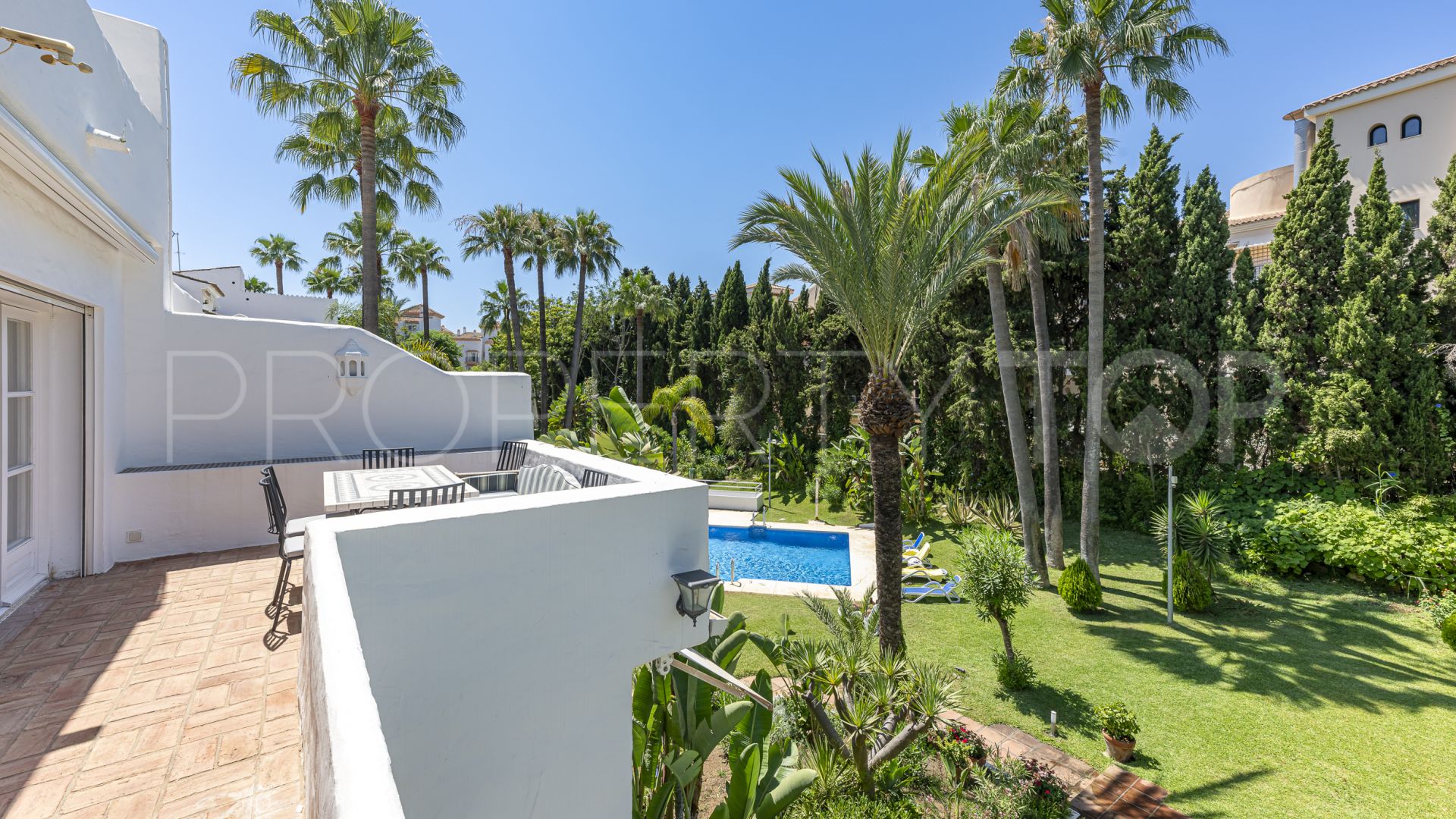 Duplex de 3 dormitorios en venta en Marbella - Puerto Banus