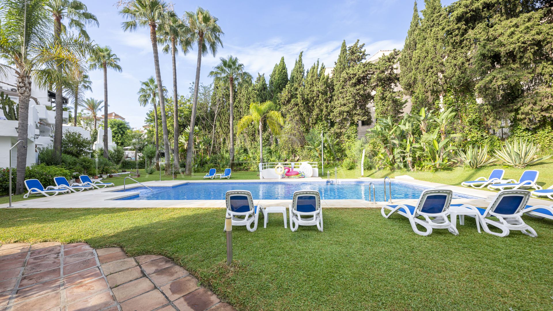 Tvåvåningslägenhet for sale in Marbella - Puerto Banus