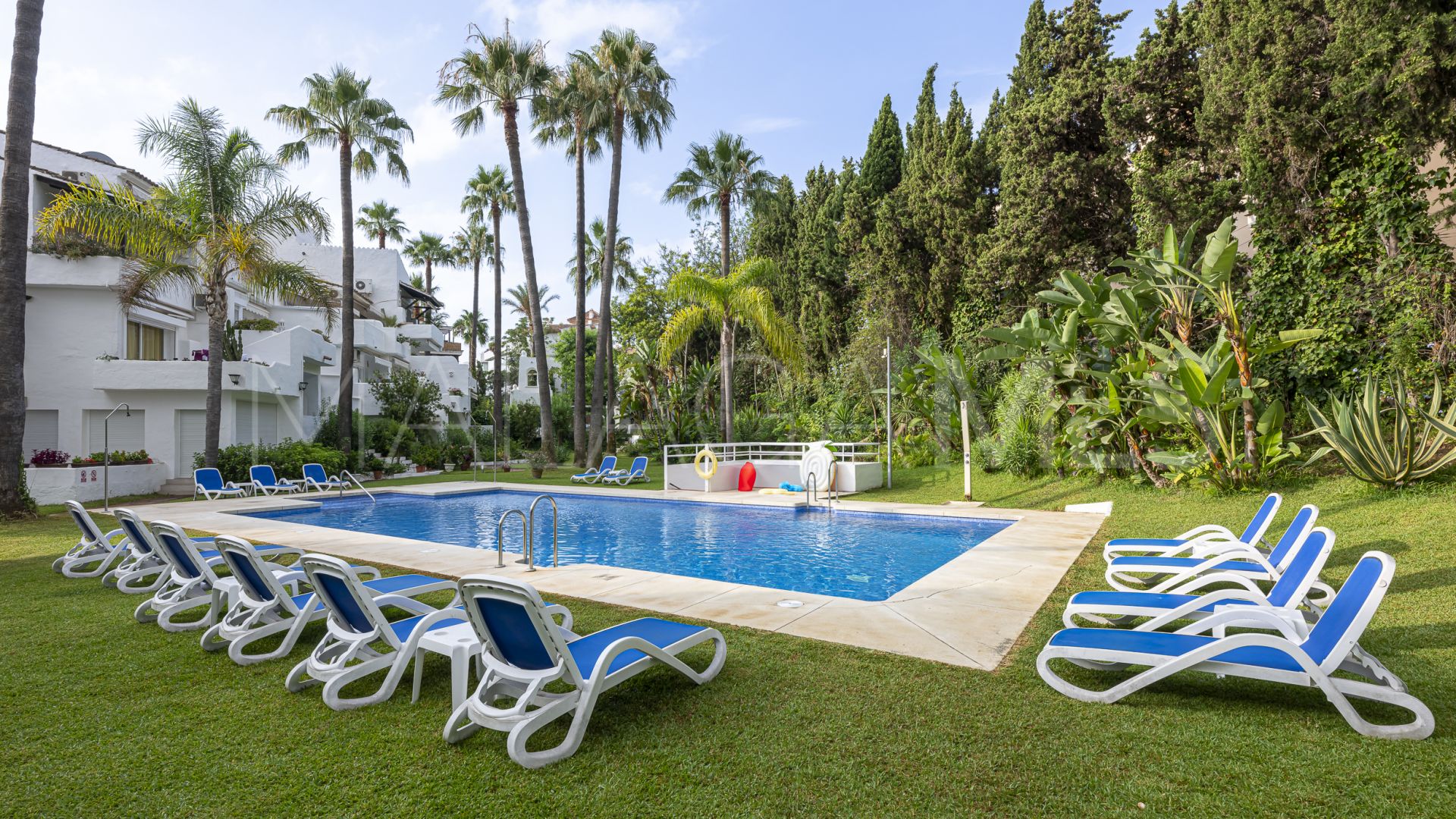 Tvåvåningslägenhet for sale in Marbella - Puerto Banus