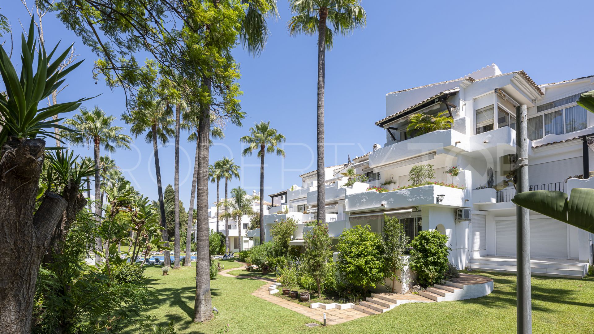 Duplex de 3 dormitorios en venta en Marbella - Puerto Banus