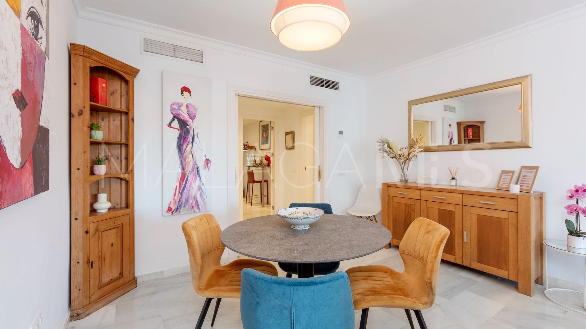 Erdgeschosswohnung for sale in Hoyo 15