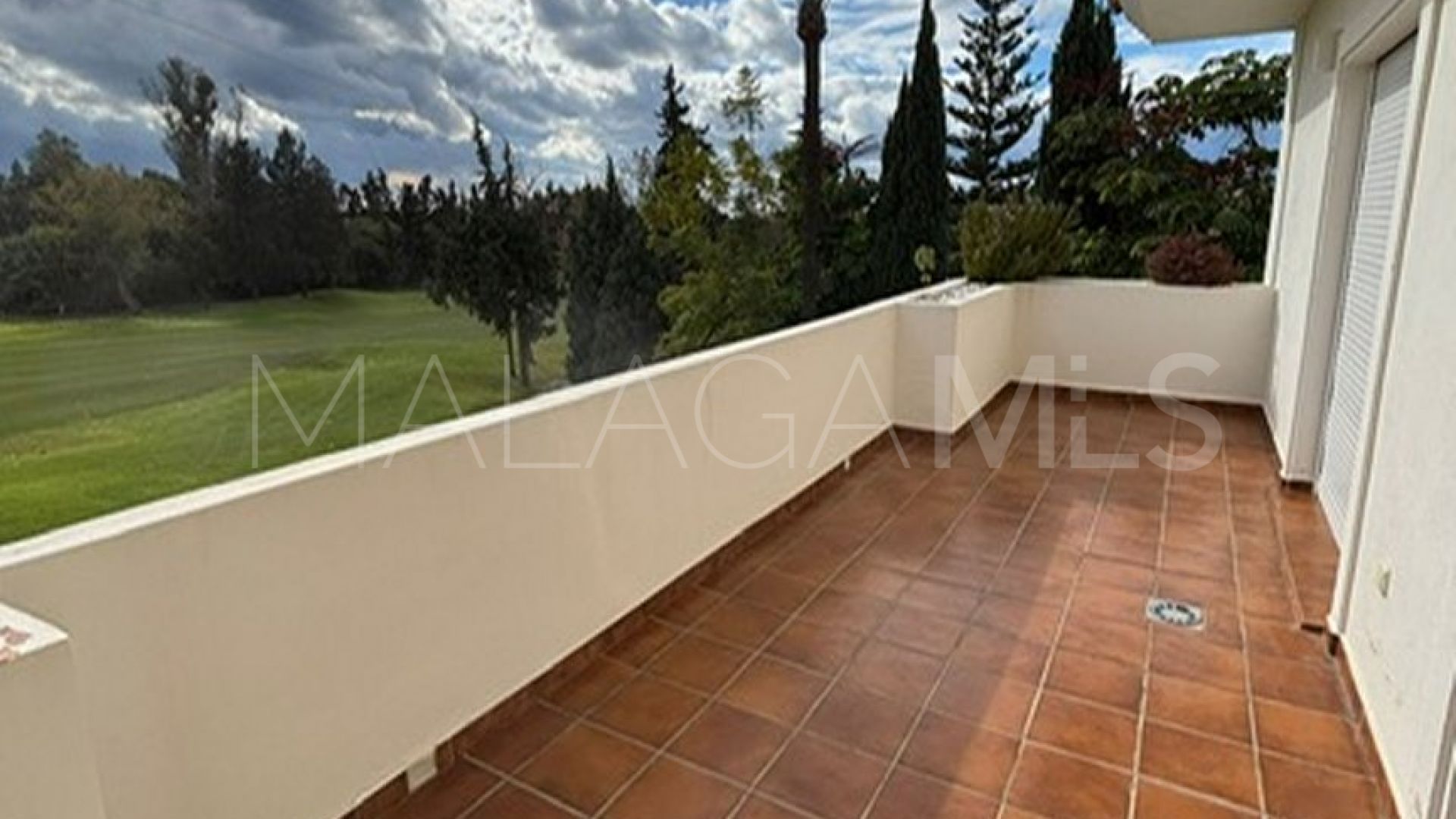 Villa for sale in Guadalmina Alta
