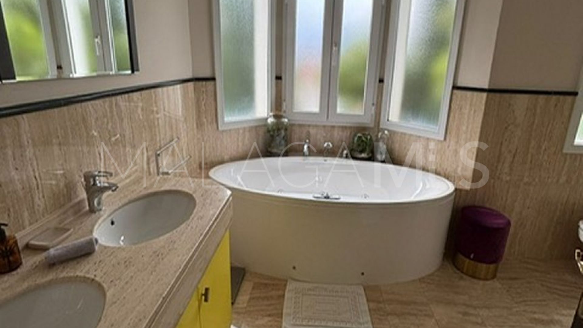 Villa for sale in Guadalmina Alta