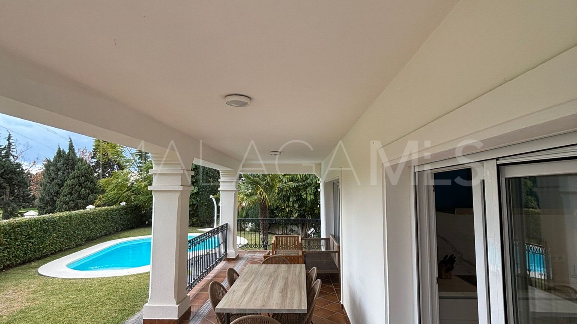 Villa for sale in Guadalmina Alta