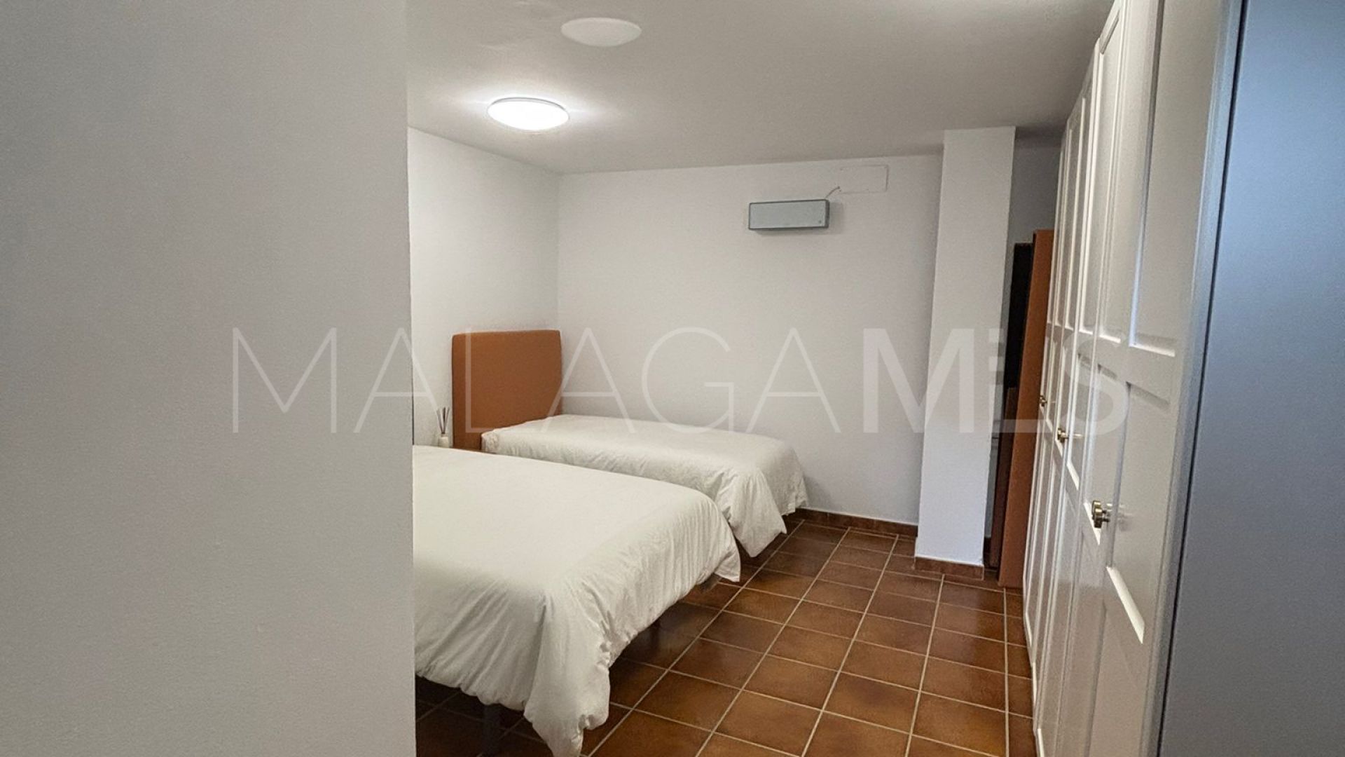 Villa for sale in Guadalmina Alta