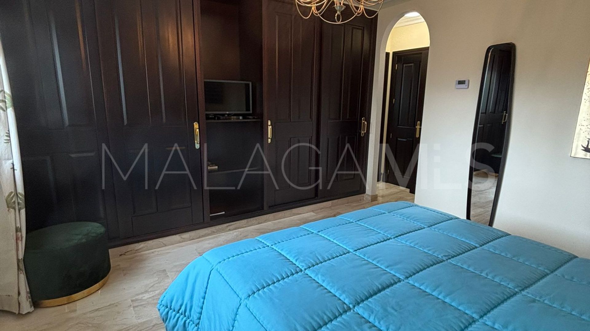 Villa for sale in Guadalmina Alta
