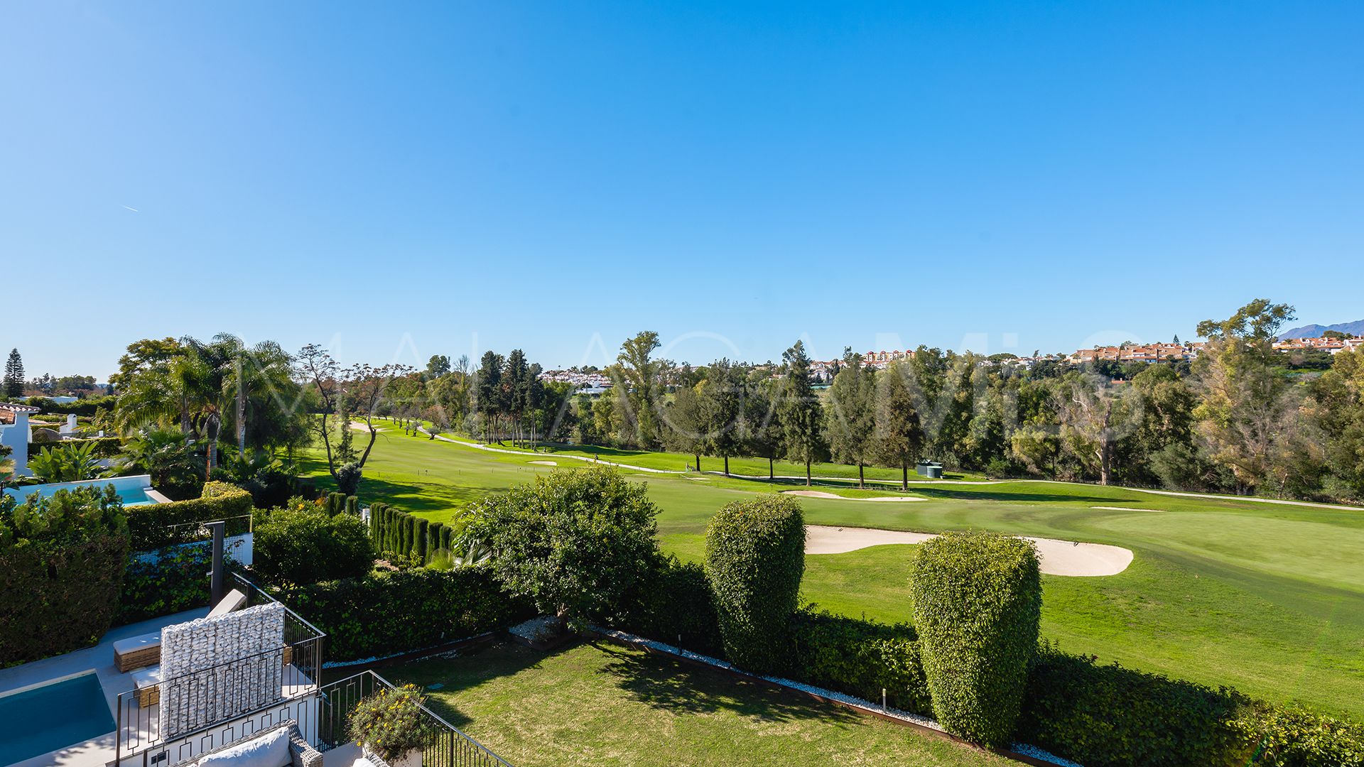 Villa for sale in Guadalmina Alta