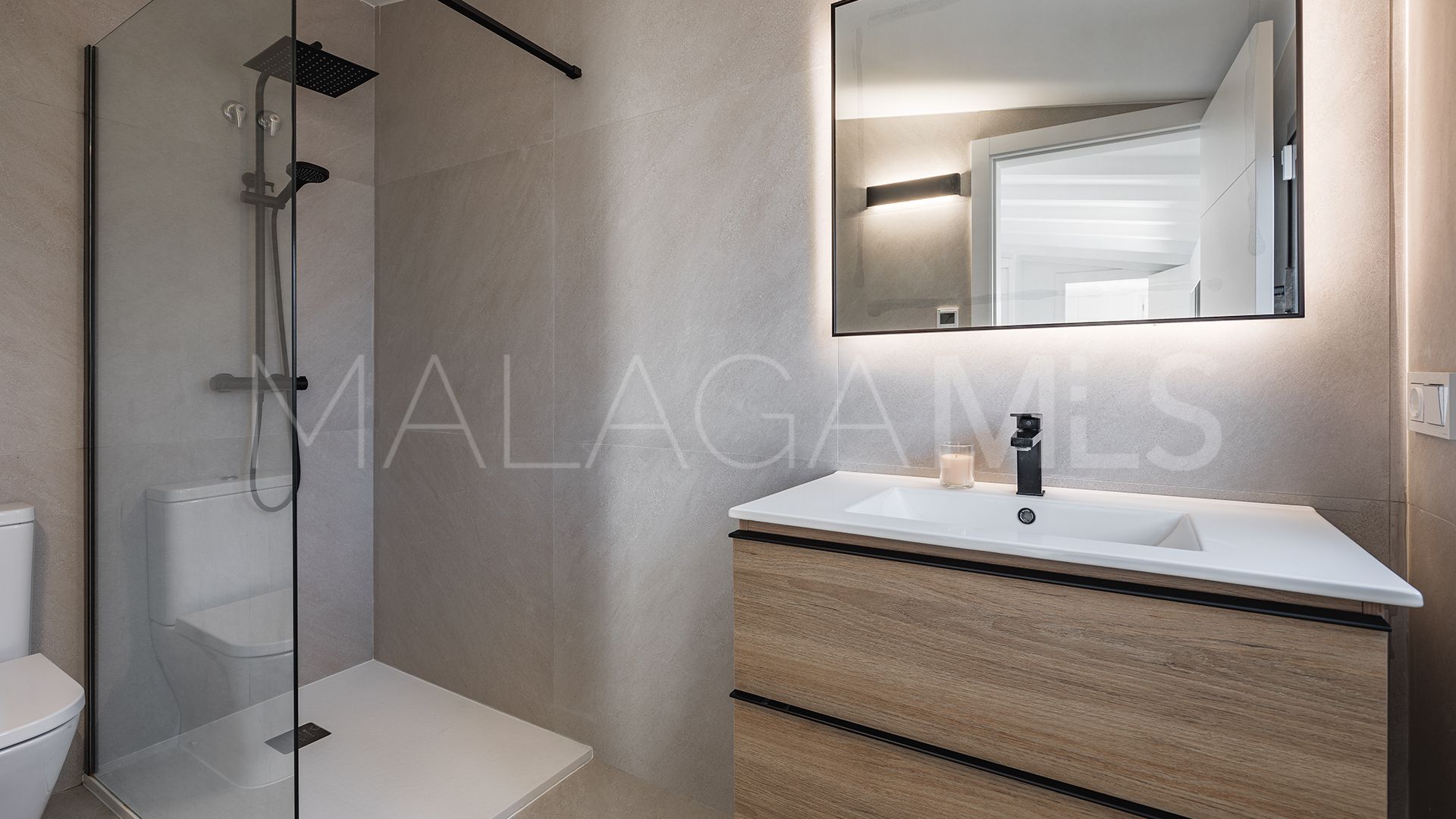 Villa for sale in Guadalmina Alta