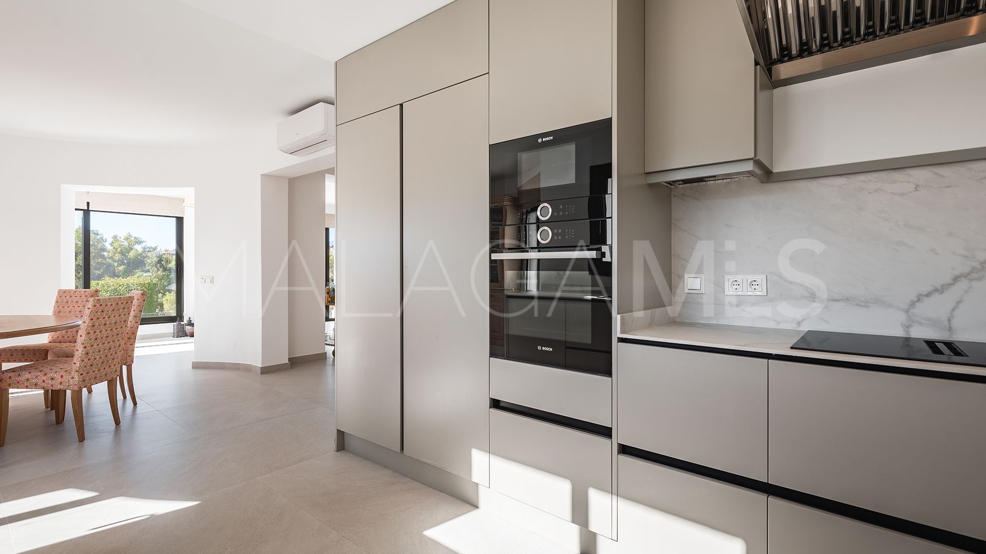 Villa for sale in Guadalmina Alta