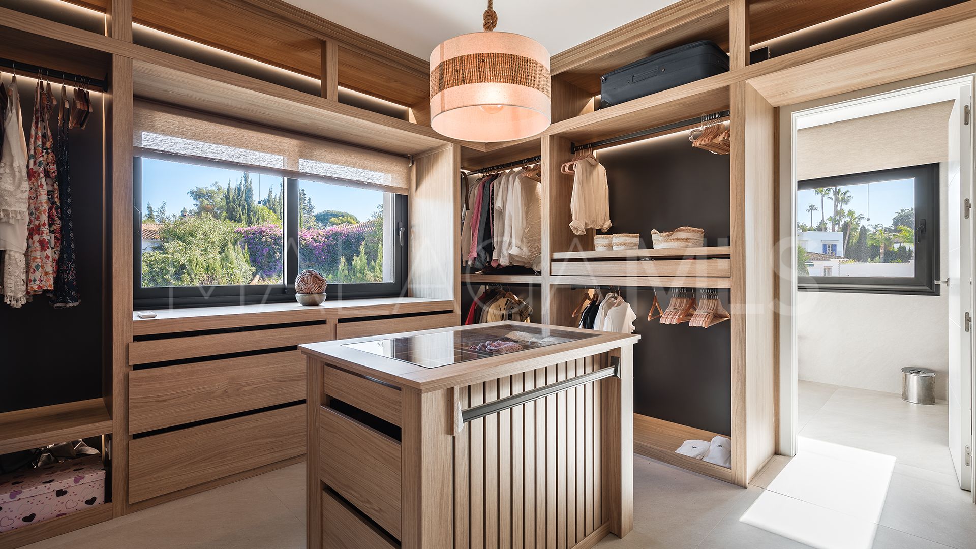 Villa for sale in Guadalmina Alta