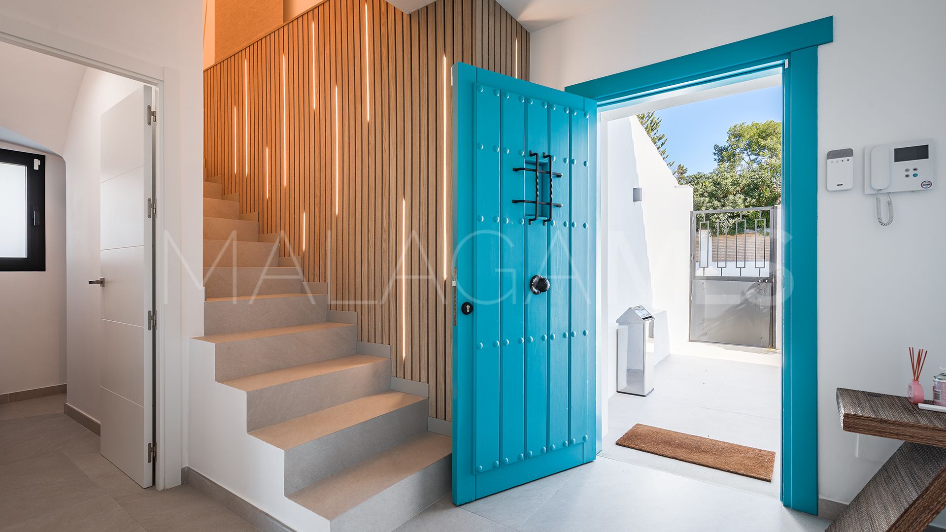 Villa for sale in Guadalmina Alta