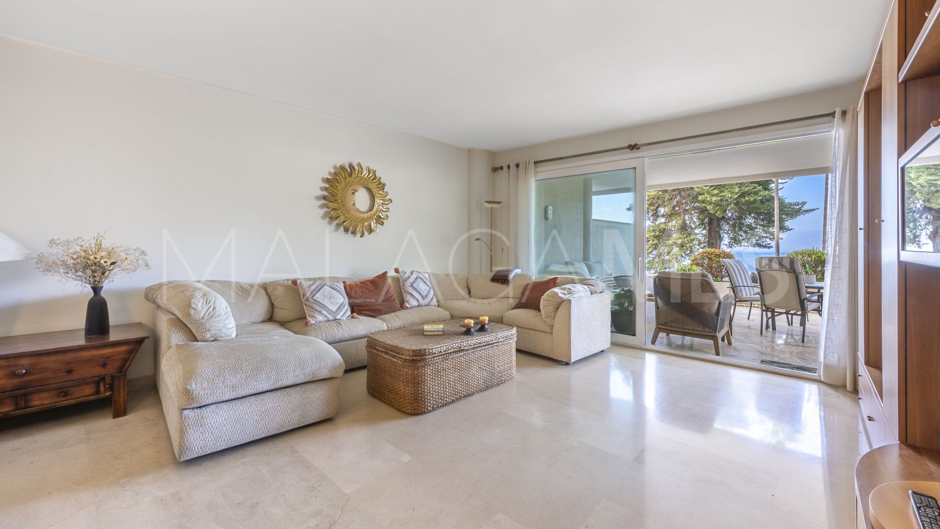 Se vende apartamento planta baja in Estepona de 3 bedrooms