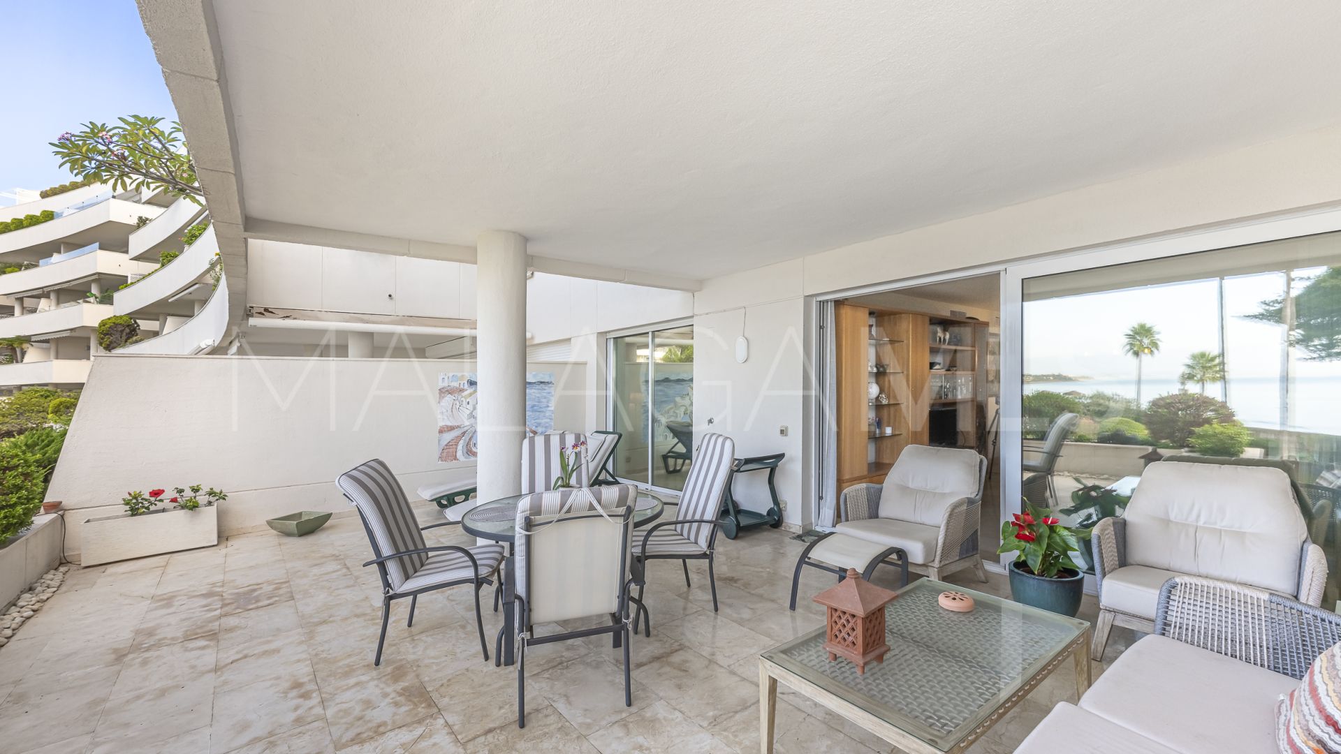 Se vende apartamento planta baja in Estepona de 3 bedrooms