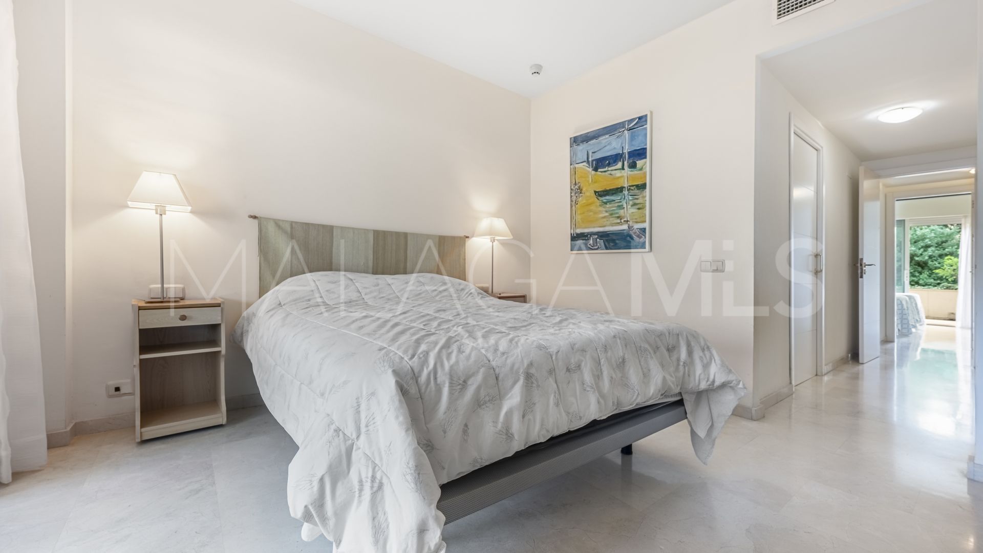 Se vende apartamento planta baja in Estepona de 3 bedrooms