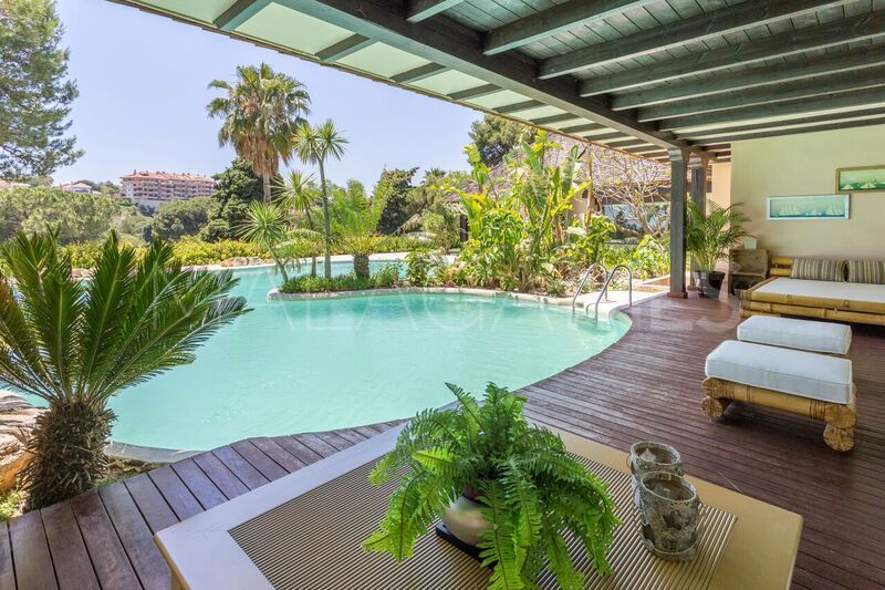 Villa for sale in Rio Real