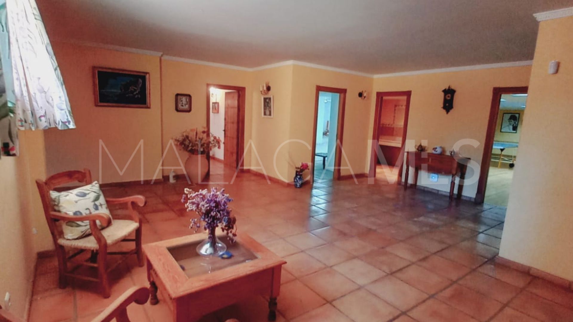 Villa for sale in Altos Reales