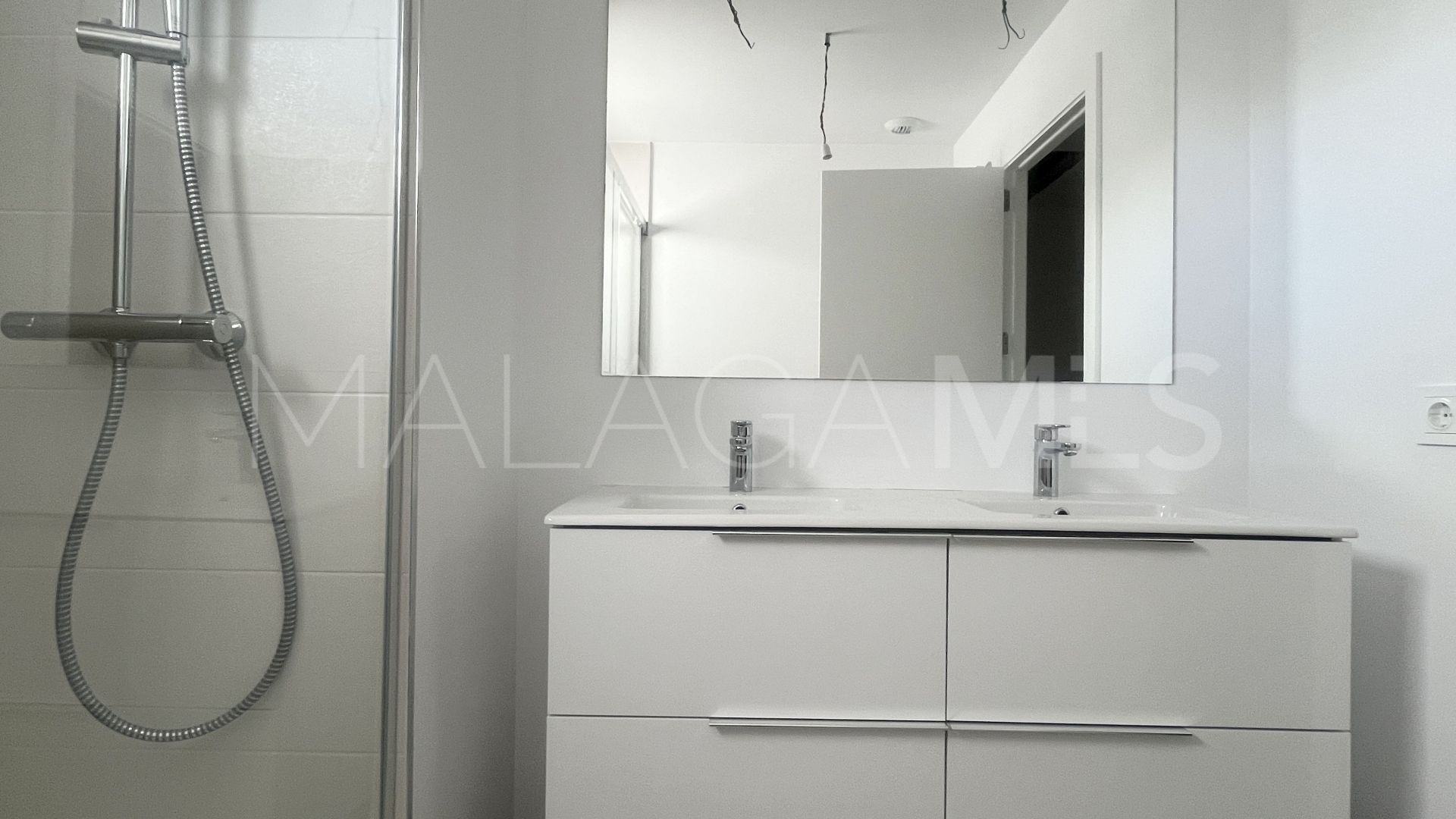 Se vende apartamento with 3 bedrooms in Aqua Gardens