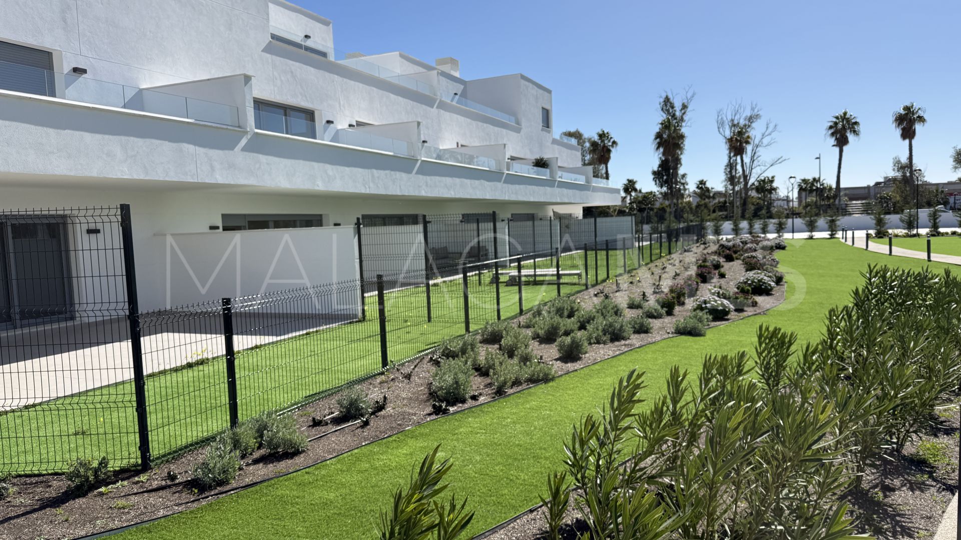 Lägenhet for sale in Aqua Gardens